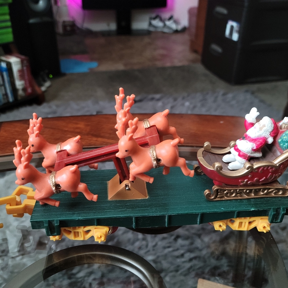 Christmas Train - Picture 6 of 12